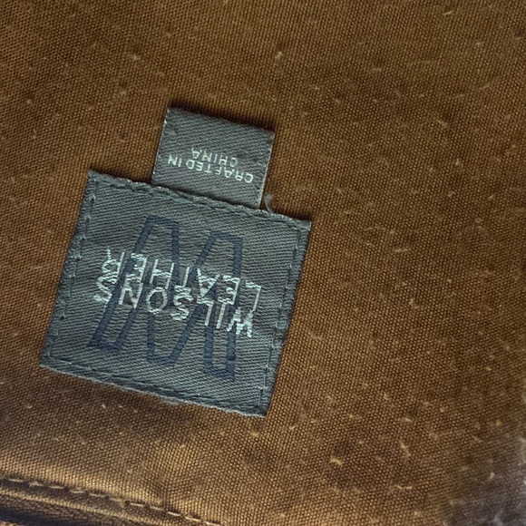 Wilson’s leather purse - Picture 12 of 16